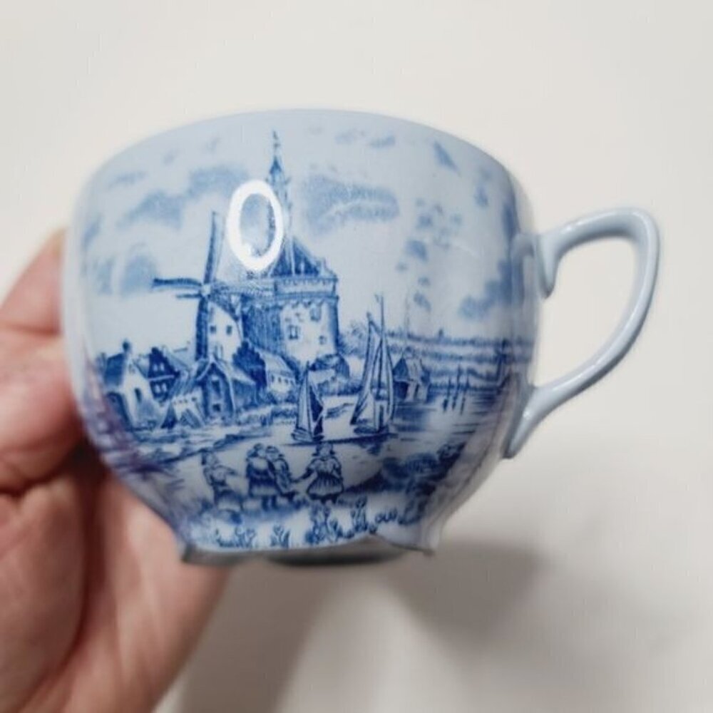 Vintage Tulip Time Johnson Bros Blue Background Windmill Teacup Saucer England - Picture 12 of 14